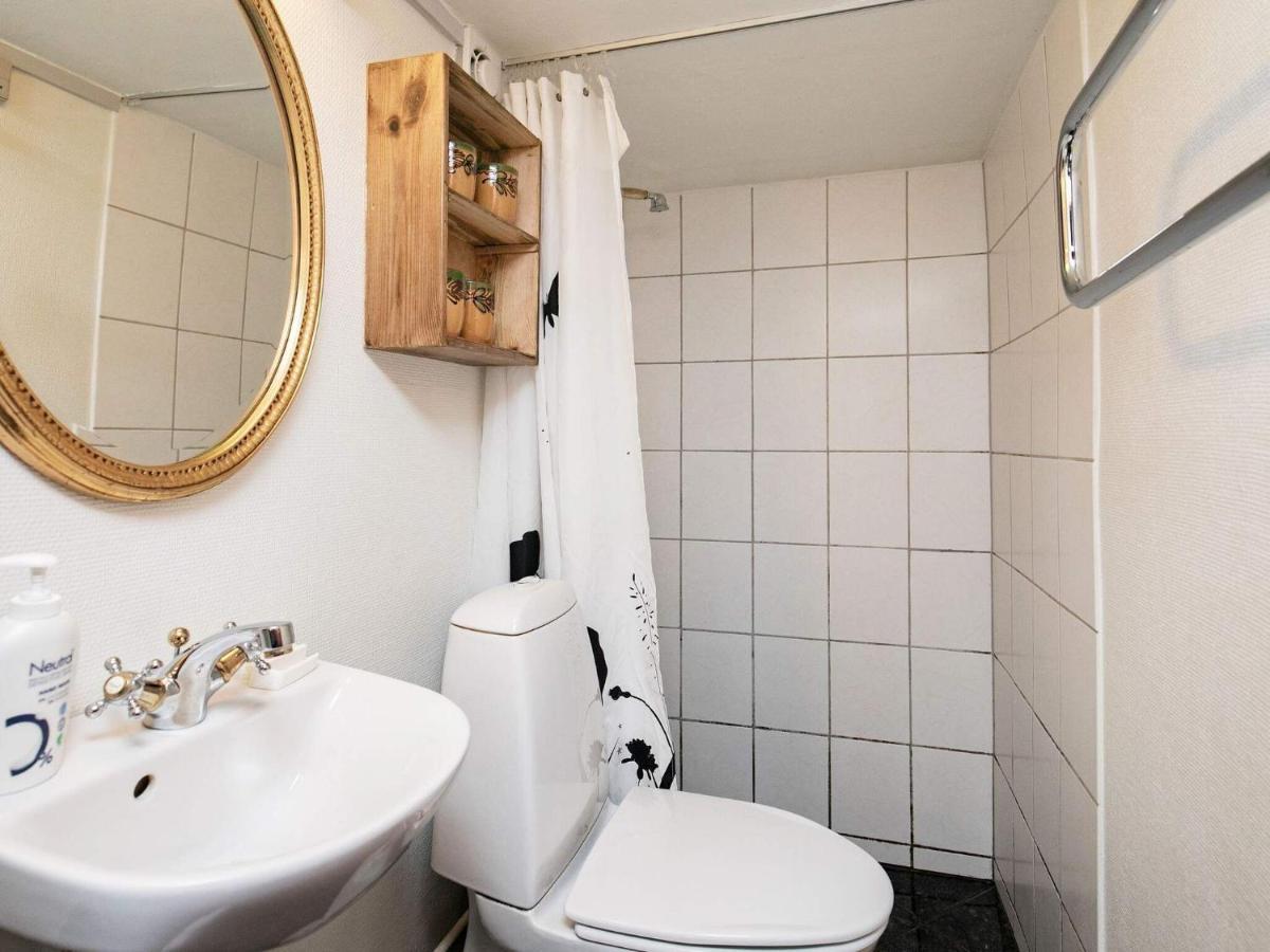 4 Person Holiday Home In Mesinge Exteriör bild